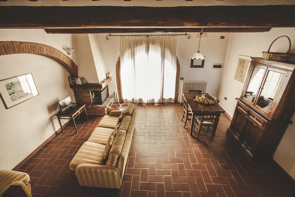 Agriturismo Zampugna Montefollonico Экстерьер фото